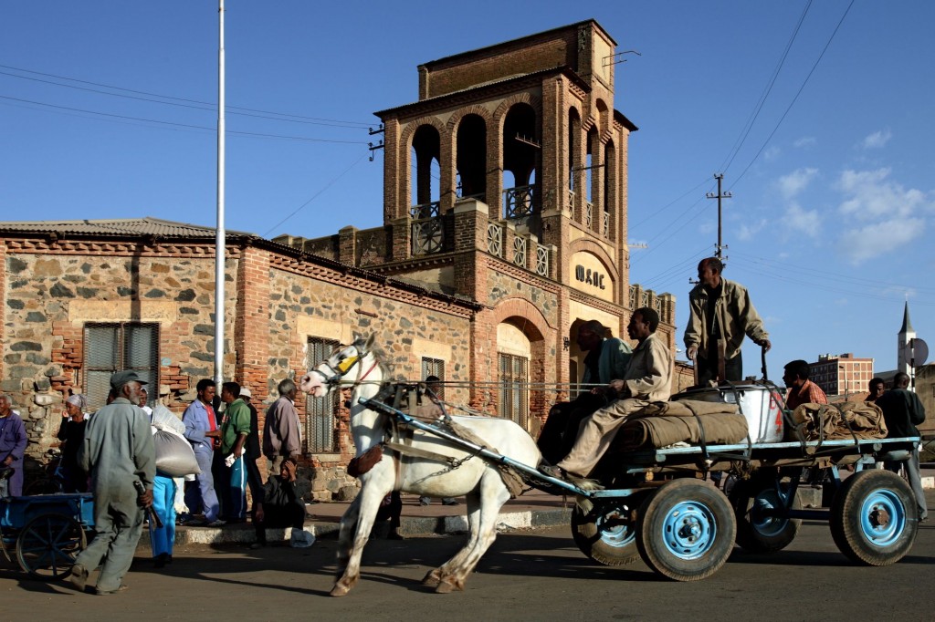075 Eritrea b zanzottera caravanserraglio