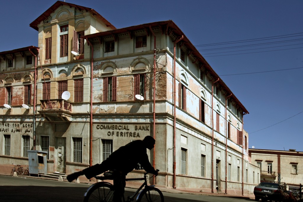 Bruno Zanzottera, Asmara, centro città, Commercial Bank of Eritrea