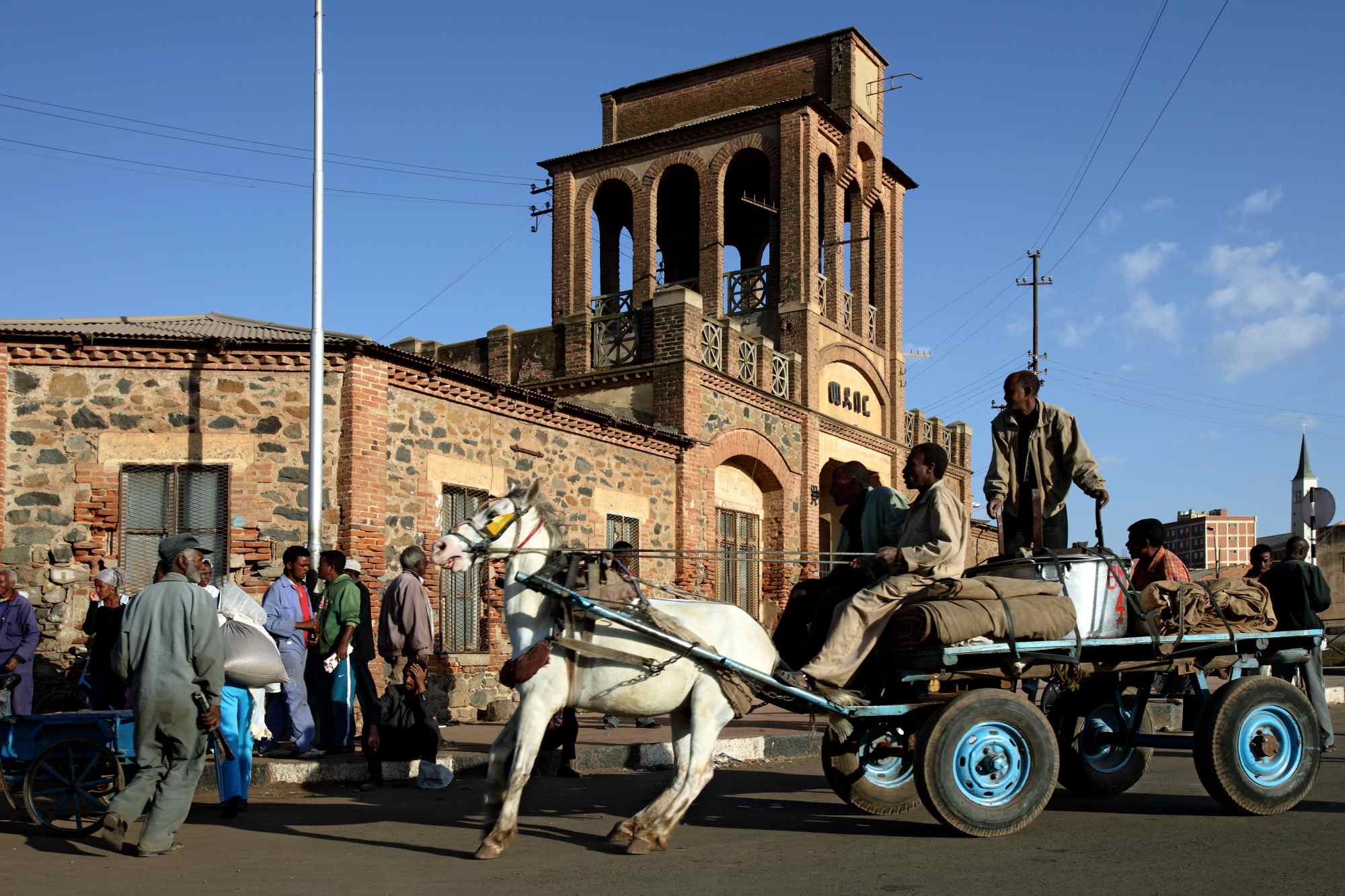 © Bruno Zanzottera, Parallelozero, Asmara, Medeber, il Caravanserraglio