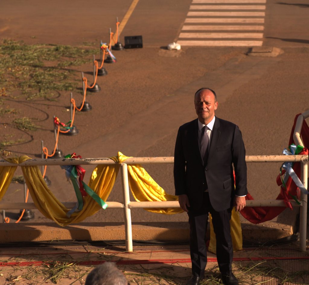 asmara-il-senatore-aldo-di-biagio-durante-la-festa-per-i-25-anni-dellindipendenza-eritrea-lo-scorso-maggio