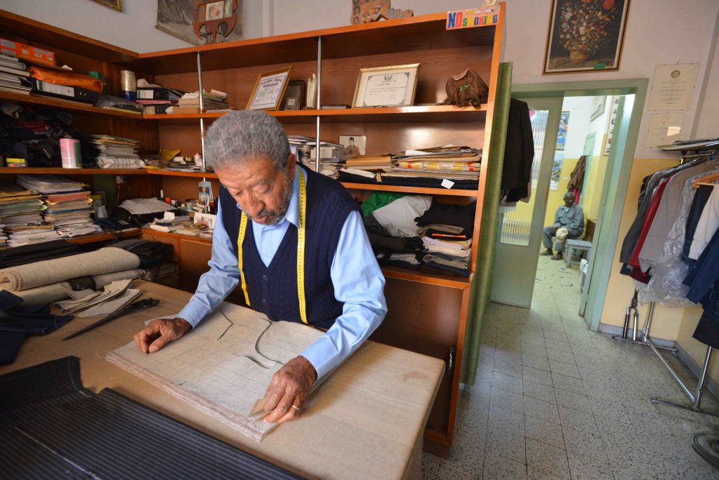 Asmara, Giovanni Mazzola nella sua sartoria